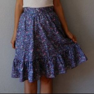 vintage 1970s GUNNE SAX floral prairie skirt